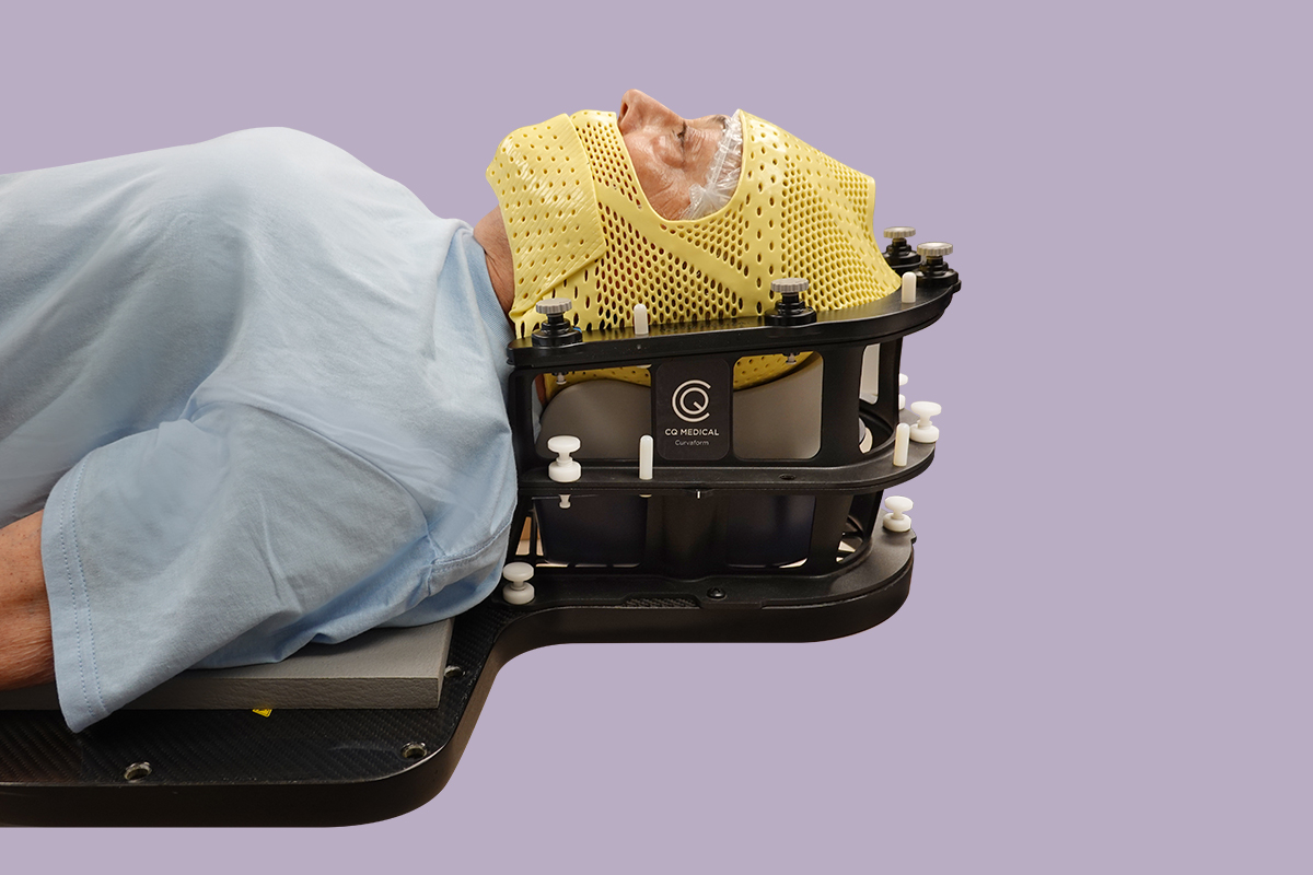 Kyphotic patient lying on back using the Curvaform solution