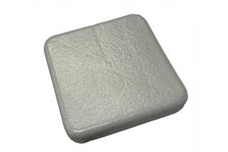 Flat foam headrest to support the head.